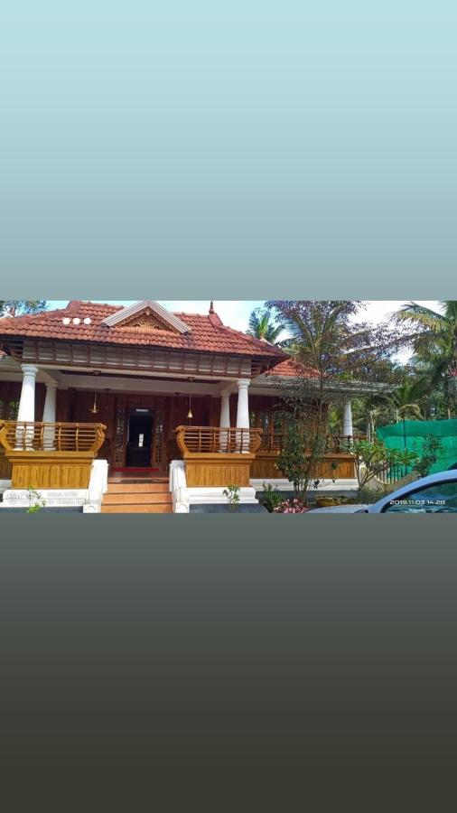 טקאדי Periyar Heritage מראה חיצוני תמונה